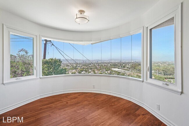 Foto del edificio - 2 br, 2.5 bath House - 5615 Aladdin St