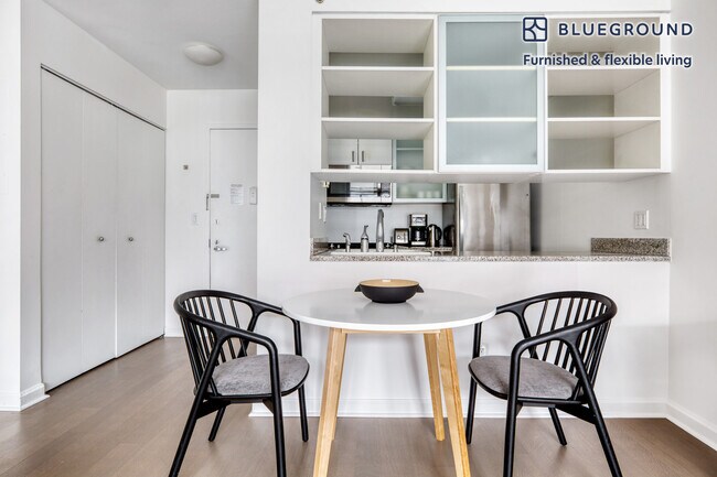 Foto del edificio - 500 W 56th St