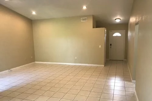 Building Photo - 211 NW 187th Ave