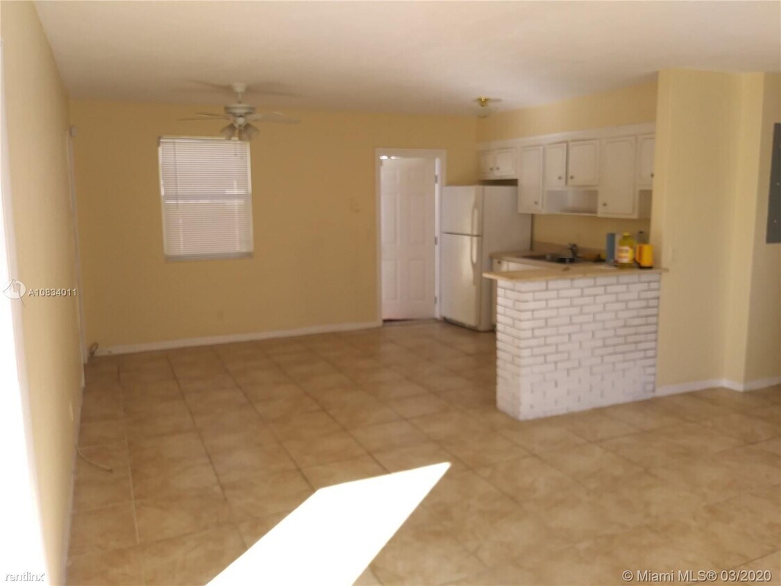 Foto del edificio - 3 br, 2 bath Duplex - 2219 Garfield St