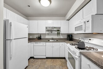 Building Photo - Aspen Woods