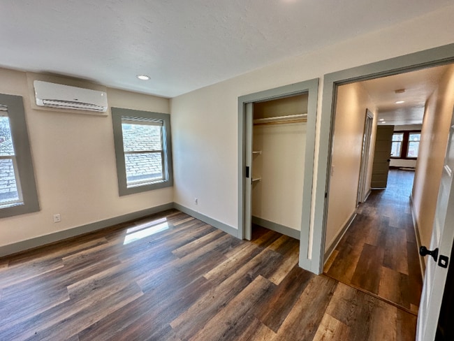 Building Photo - 35 S Palouse St