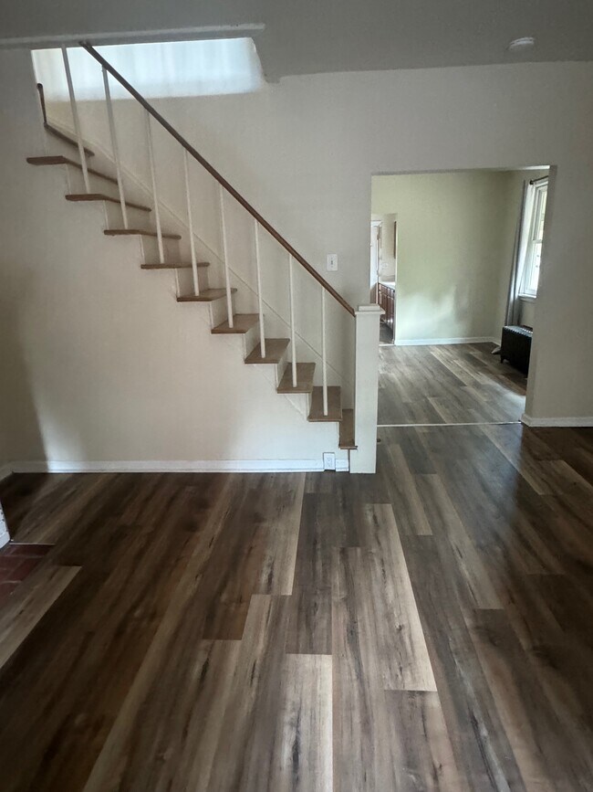 Foto del edificio - 4841 Plum Wy