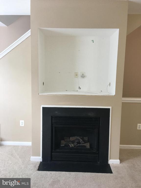 Building Photo - 46002 Caraway Terrace