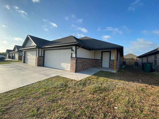 Foto del edificio - 10910 NW 119th St