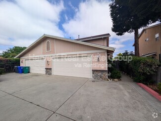 Building Photo - 318 Blossom Way