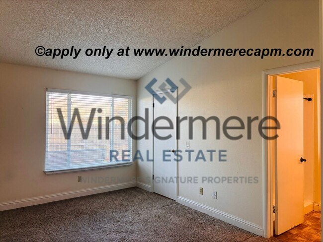 Foto del edificio - Available NOW! Charming 2-bedroom, 2-bath Home with BIG Solar savings and Swim Spa!