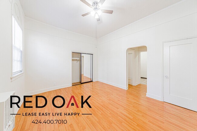 Foto del edificio - 450 S Kenmore Ave