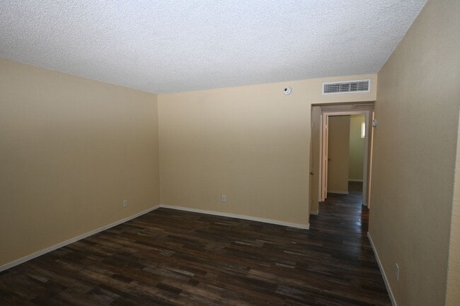 Building Photo - 2508 N McCarran St