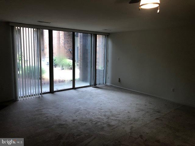 Foto del edificio - 1601 S Hayes St