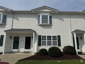 Building Photo - 1216-12X6 Cross Creek Cir