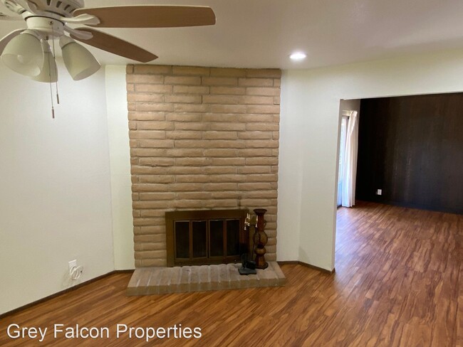 Foto del edificio - 2 br, 2 bath House - 8618 La Riviera Dr.