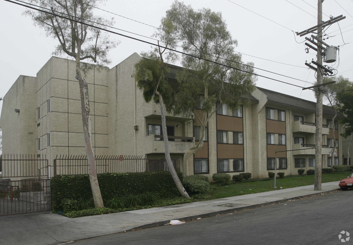 Foto del edificio - Robert Farrell Manor & Western Gardens