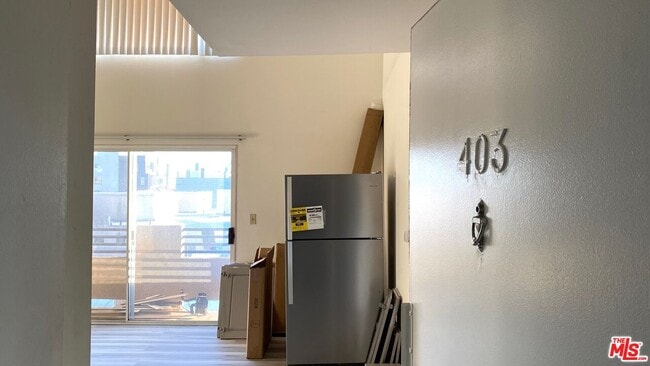 Building Photo - 701 S Kingsley Dr