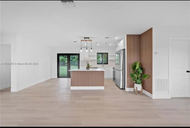 Building Photo - 10680 SW 146th St