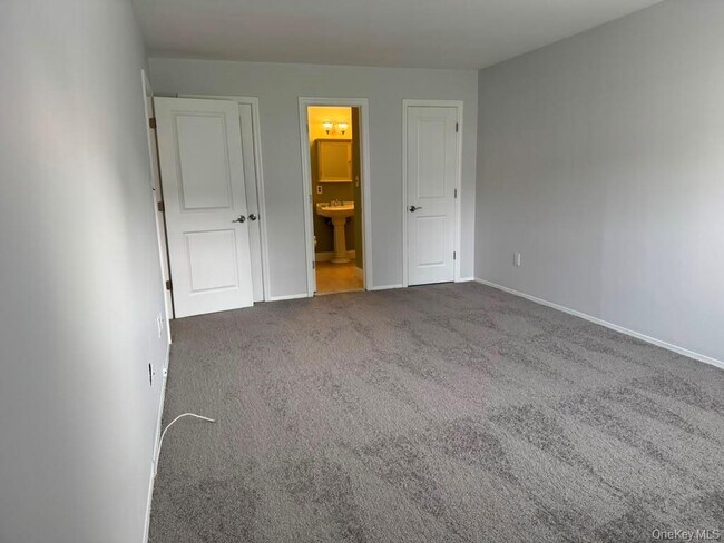 Foto del edificio - 161 Fairview Cir