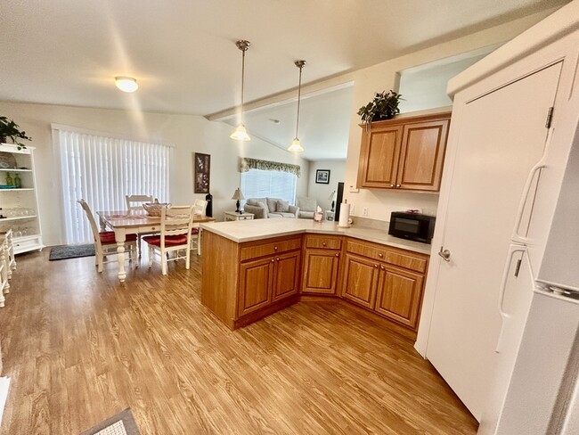 Building Photo - 8482 Cedar Way