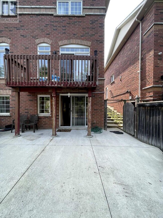 Building Photo - 181 Riverwalk Dr
