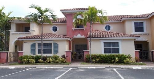 Foto del edificio - 2920 Hidden Hills Rd