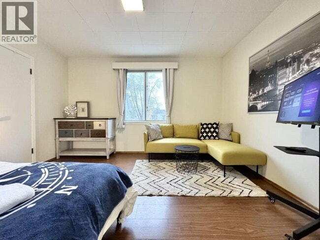 Building Photo - 1336 E 11th Ave