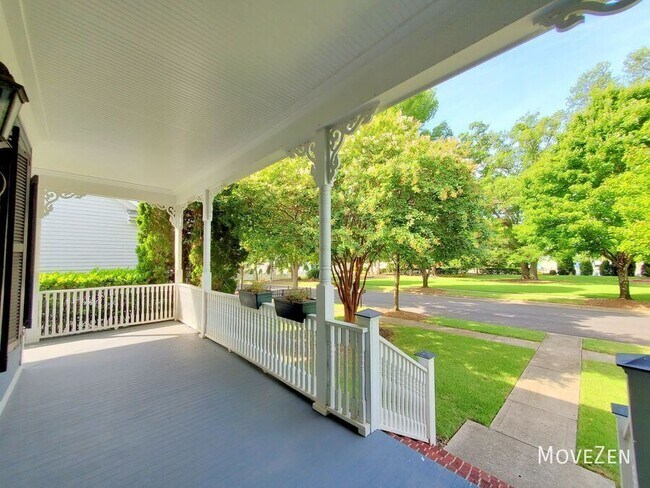 Foto del edificio - 17011 Hedgerow Park Rd