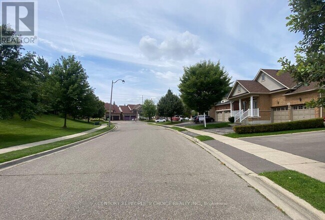 Photo du bâtiment - 21 Trailside Walk