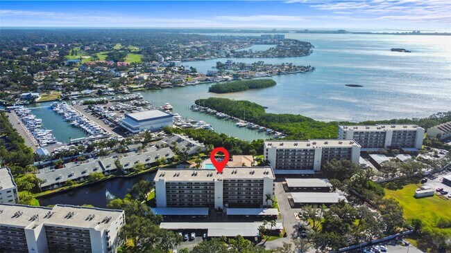 Foto del edificio - Fully Furnished Resort-Style Waterfront Living at Pasadena Cove - 2Bed|1Bath