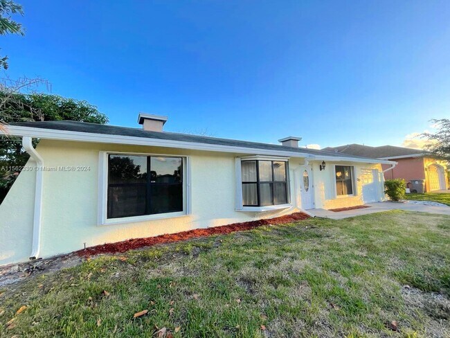 Building Photo - 3526 Genevra Ave