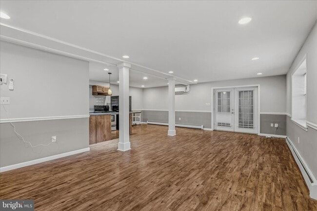 Building Photo - 2289 Potomac Rd