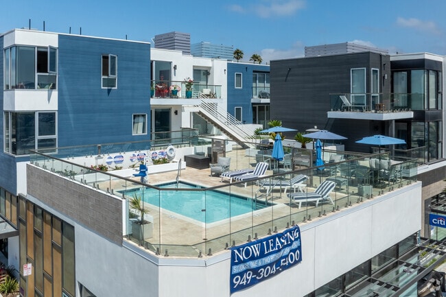 Building Photo - Dana Cove Luxury Living