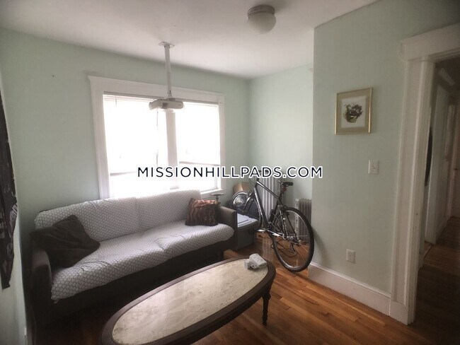 Foto del edificio - 175 Hillside St
