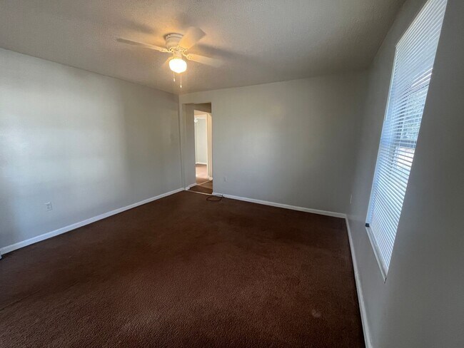 Foto del edificio - 4301 Worth St