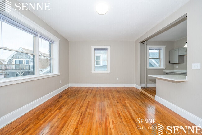 465 Broadway-11 - 465 Broadway-11 Apartment