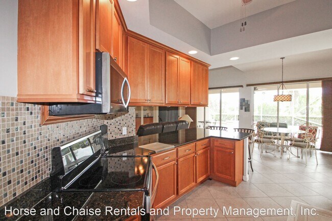 Foto del edificio - 3 br, 3 bath House - 13260 Ipolita St