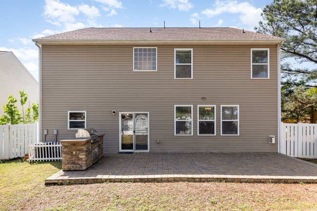 Building Photo - 7638 Carrington Forest Ln