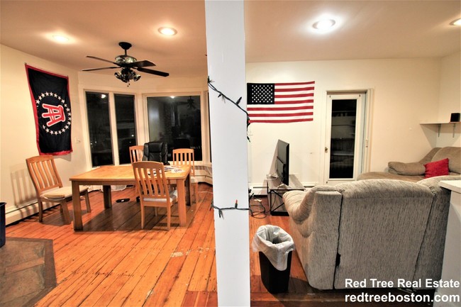 53 Lawn St photo'