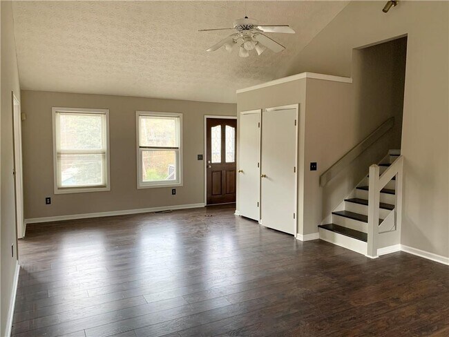 Building Photo - 2256 Ravenwood Trail