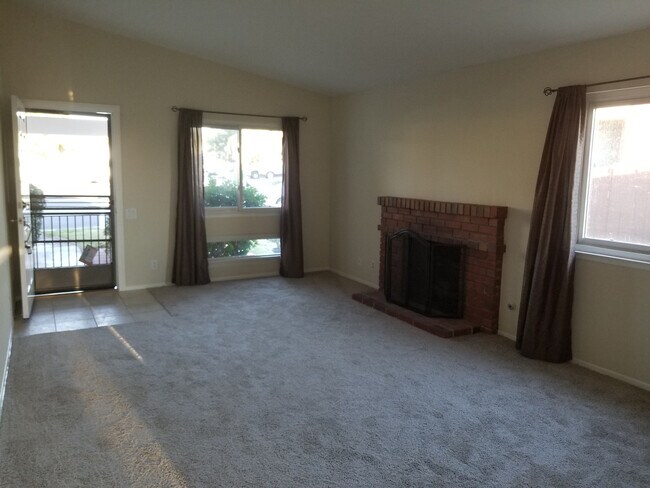 Foto del edificio - Home with View! 3 Bedroom 1.5 Bath Home,