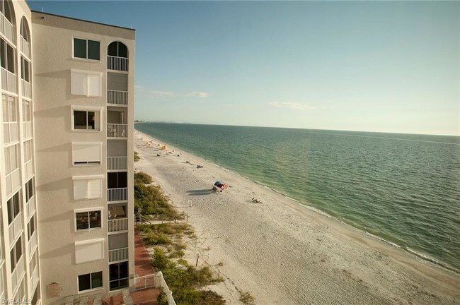 Foto del edificio - 26000 Hickory Blvd