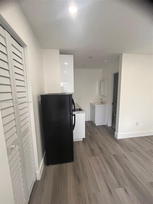 Foto del edificio - 19541 NW 57th Ct