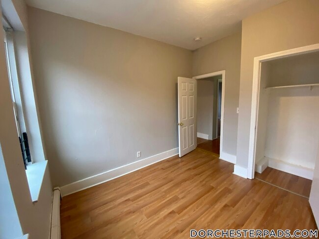 Building Photo - 96 Woodledge St