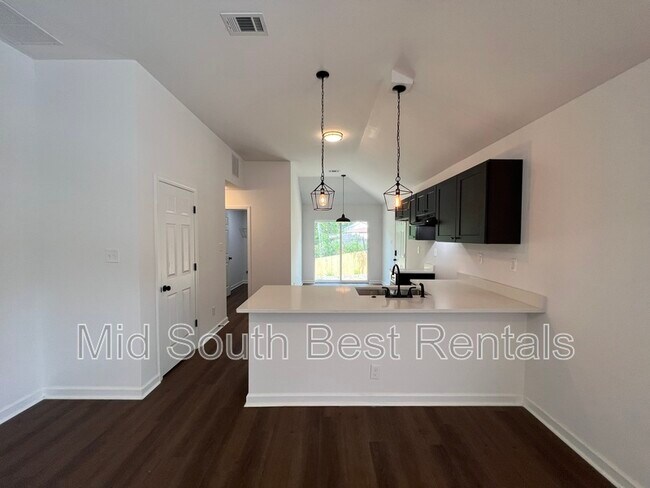 Building Photo - 2288 Ardmore Cove