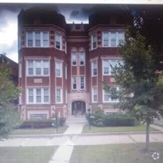 Building Photo - 9011 S Laflin St