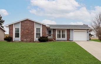 Building Photo - 2104 Timber Creek Dr