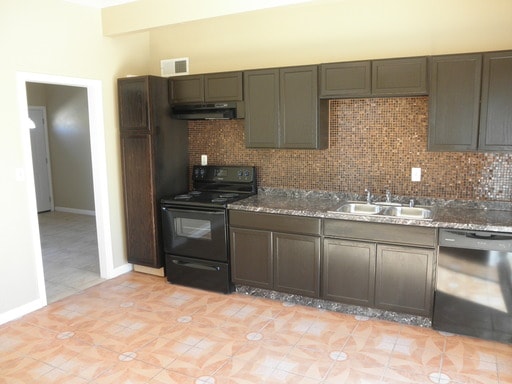 Building Photo - 1595 Palma Vista Ave