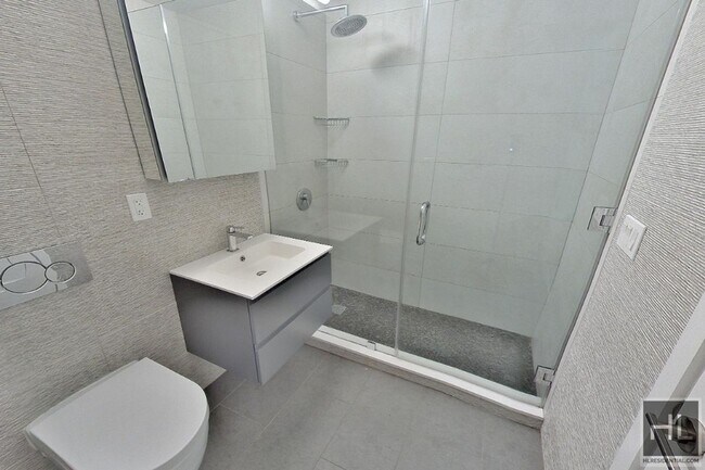 Building Photo - Stanton Street