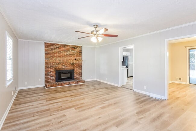 Foto del edificio - 2885 Kellogg Creek Rd