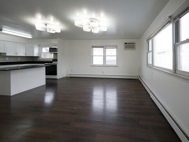 Foto del edificio - 79 Webster Ave