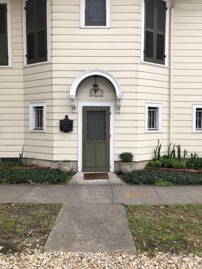 MidCity New Orleans Apartments for Rent New Orleans, LA 516
