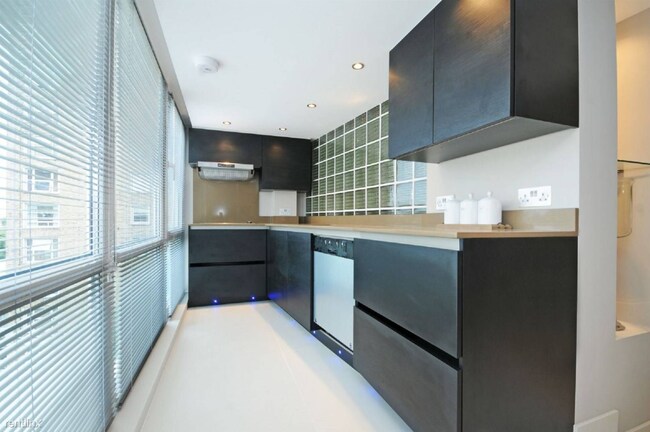 Foto del edificio - 2 br, 2 bath Condo - 32 Hilton Haven Rd Apt 5